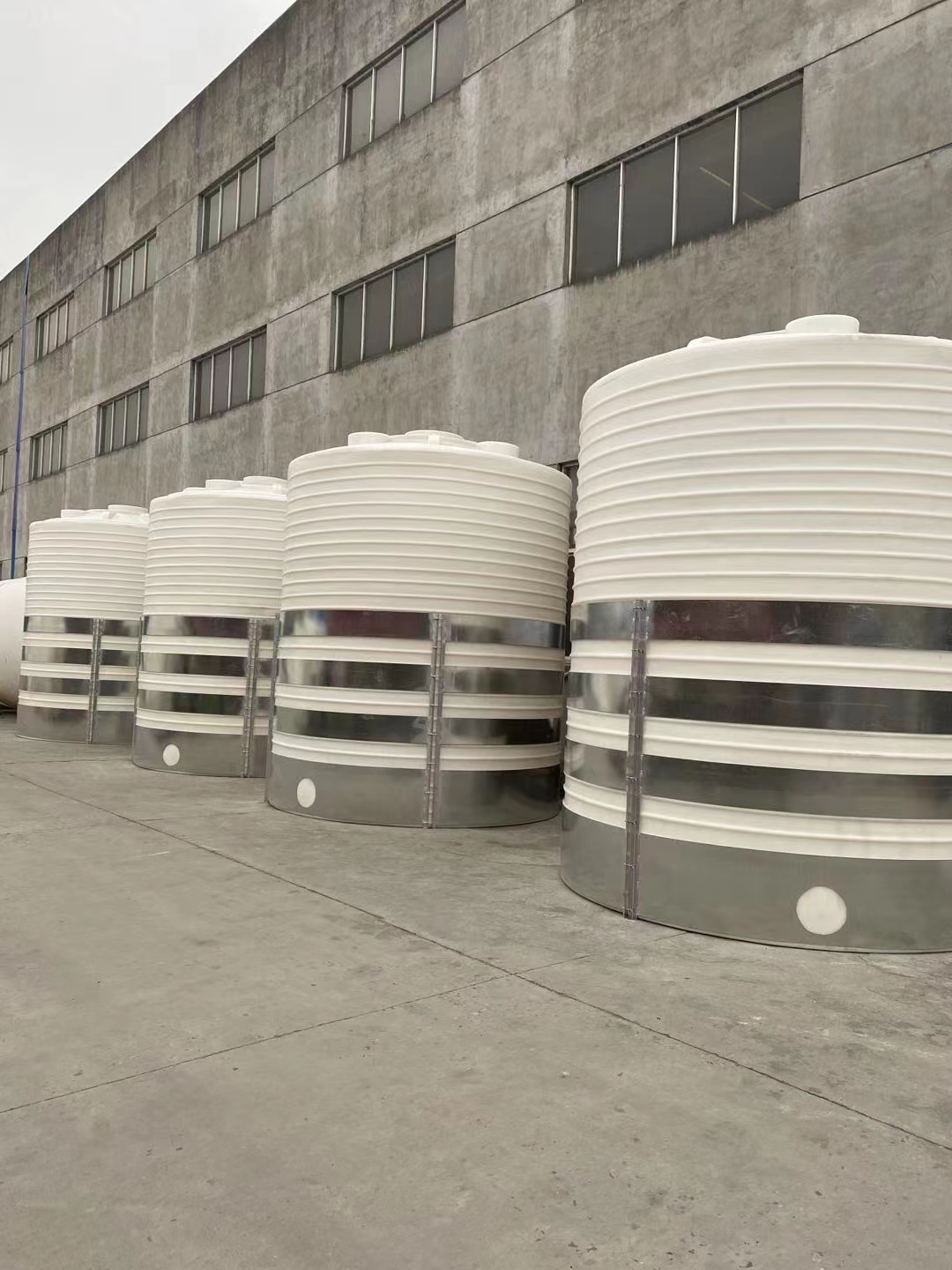 10噸塑料水塔 10噸塑料水塔